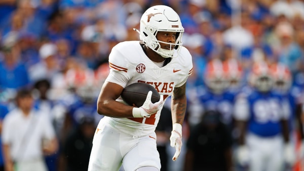 Texas star punt returner Ryan Niblett had 88 yards on two returns against Kentucky, via Matt Pendleton-Imagn Images