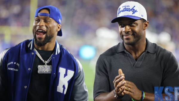 Randall Cobb was honored on the field alongside Ray Davis and a slew of other former Wildcats during the Texas game, via Dr. Michael Huang, Kentucky Sports Radio