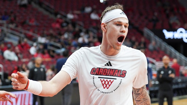 Louisville Cardinals forward Kasean Pryor (7) warms up with the team before the game against South Carolina State at the KFC Yum! Center Monday night, Nov. 3, 2025.