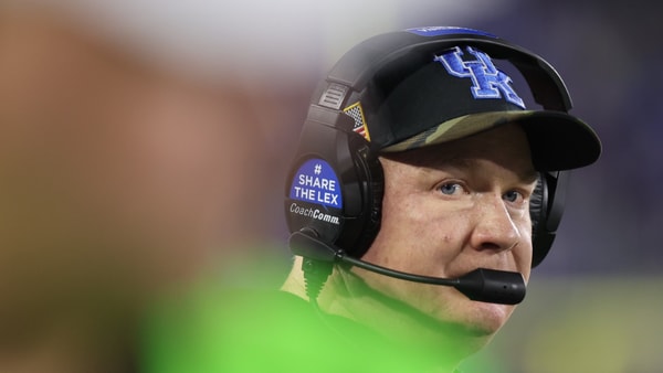 mark-stoops