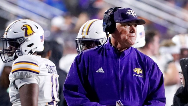 Tennessee Tech head coach Bobby Wilder on the sidelines during the football game against Middle Tennessee at Middle Tennessee on Saturday, Aug. 31, 2024. (© HELEN COMER/The Daily News Journal / USA TODAY NETWORK)