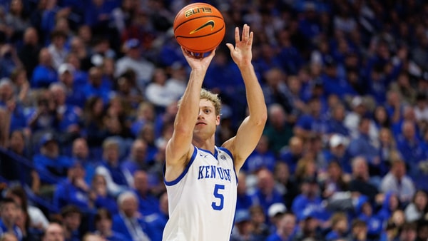 NCAA Basketball: Valparaiso at Kentucky