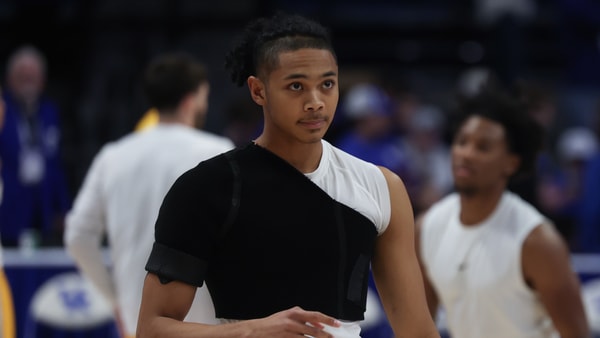 jaland-lowe-injury-update-shoulder-mark-pope-kentucky-eastern-illinois