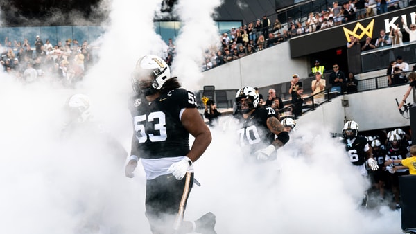 Vanderbilt football takes the field at FirstBank Stadium, via Andrew Nelles : The Tennessean : USA TODAY NETWORK via Imagn Images