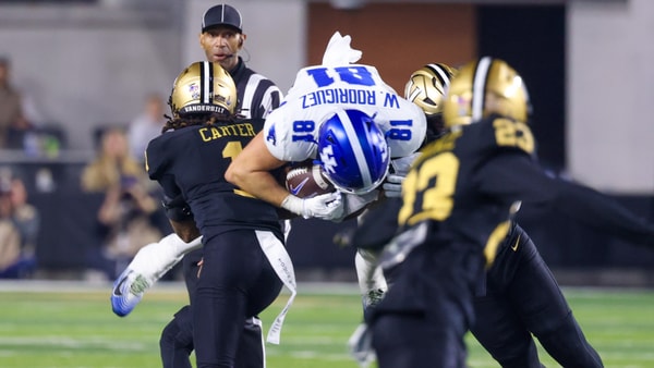 Kentucky tight end Willie Rodriguez is tackled at Vanderbilt, via Mont Dawson, KSR