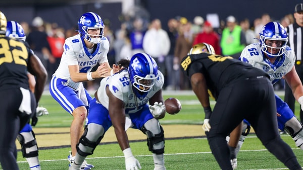 Kentucky football's Cutter Boley in loss at Vanderbilt (Photo via KSR's Mont Dawson)