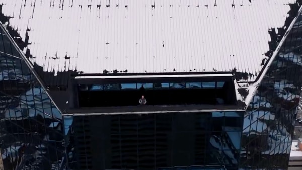 Craig Skinner is recruiting Kentucky volleyball fans from the top of Lexington, screenshot from UK Athletics