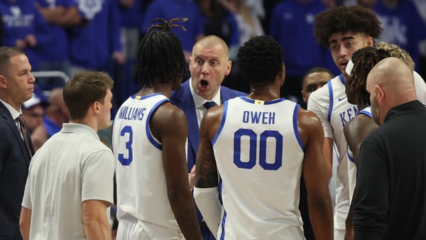 kentucky-drops-out-of-espn-power-rankings-loss-north-carolina