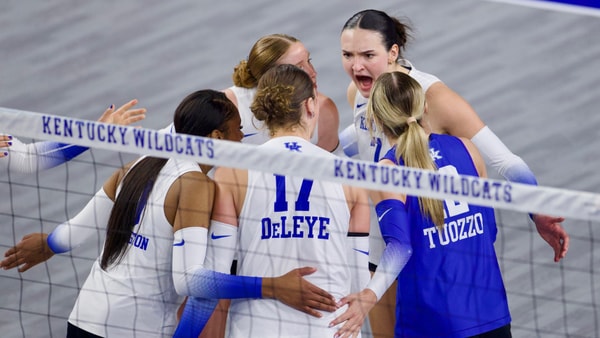 Kentucky volleyball beats UCLA 3-1 in second round of NCAA Tournament - UK Athletics