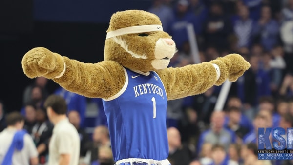 Kentucky Wildcats mascot - Dr. Michael Huang, Kentucky Sports Radio