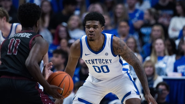 20251209_UKMBBvsNCCentral_CI_0040.CR3