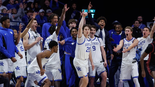 zach-tow-emotional-pregame-speech-three-pointer-kentucky-nc-central