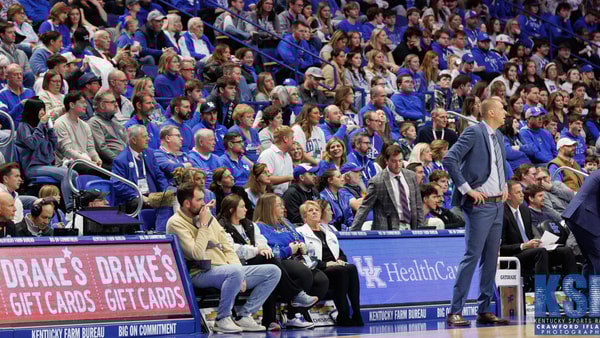 20251209_UKMBBvsNCCentral_CI_0072.CR3