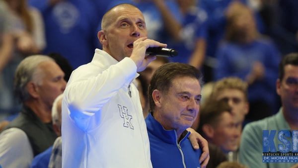 mark-pope-rick-pitino-st-johns-kentucky-emotions