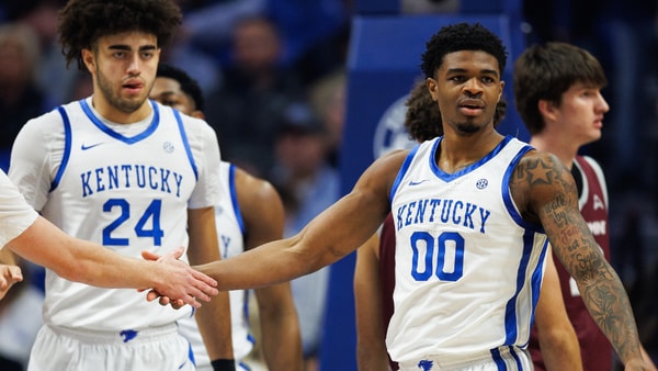 kentucky-moves-back-into-espn-power-rankings-up-bracketology