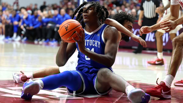 Kentucky C Jayden Quaintance on the floor against Alabama, via David Leong-Imagn Images
