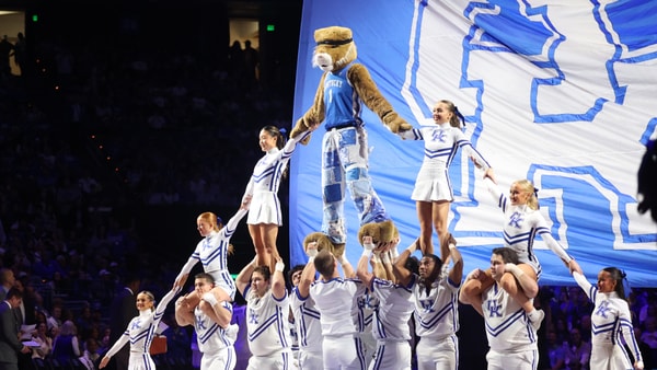 University of Kentucky mascot and cheerleaders - Dr. Michael Huang, Kentucky Sports Radio