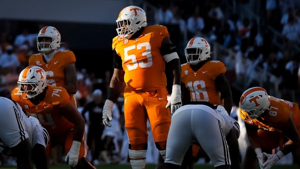 Tennessee offensive lineman Lance Heard (53) during a college football game between Tennessee and Mississippi State at Davis Wade Stadium in Starkville, Miss., on Sept. 27, 2025. (© Brianna Paciorka/News Sentinel / USA TODAY NETWORK via Imagn Images)