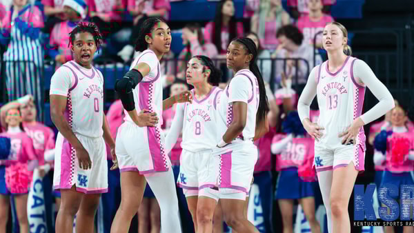 their-heads-really-high-kentucky-isnt-letting-couple-close-losses-demoralize-them