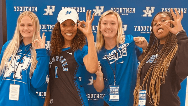 kentucky-native-recruits-show-love-for-big-blue-madness