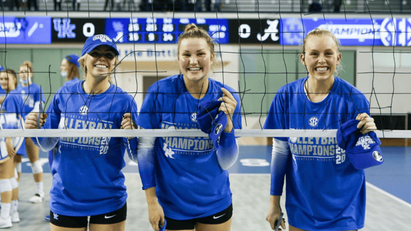 kentucky-volleyball-florida-SEC-title-senior-day