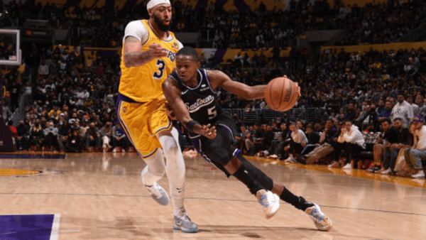 bbnba-fox-leads-everyone-in-kings-lakers-3ot-thriller