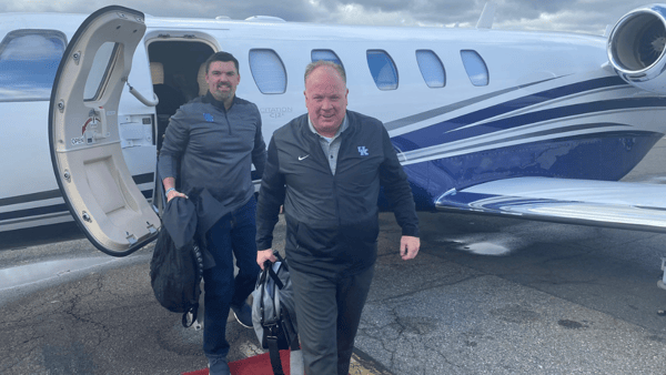 mark-stoops-out-big-game-huntin-on-recruiting-trail