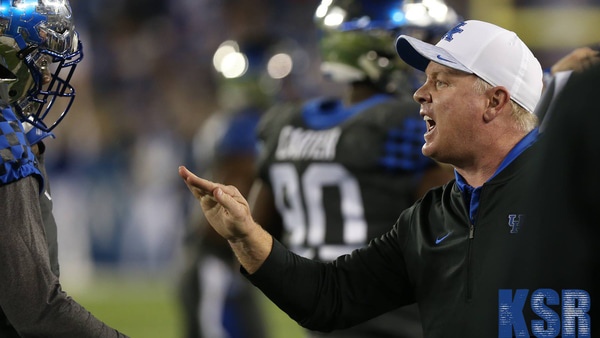 mark-stoops-expected-remain-head-football-coach-kentucky