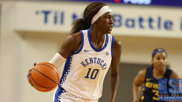 recap-rhyne-howards-big-night-easily-leads-kentucky-wbb-past-west-virginia