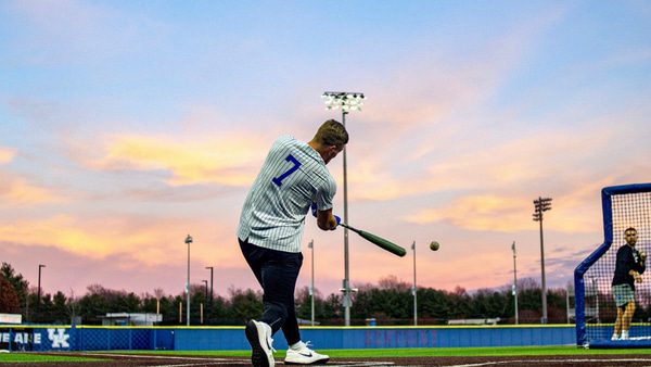 watch-will-levis-hits-dingers-too