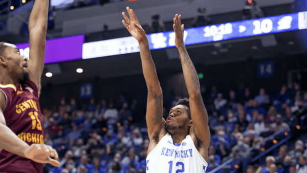 keion-brooks-jr-taking-shots-that-defense-giving-him