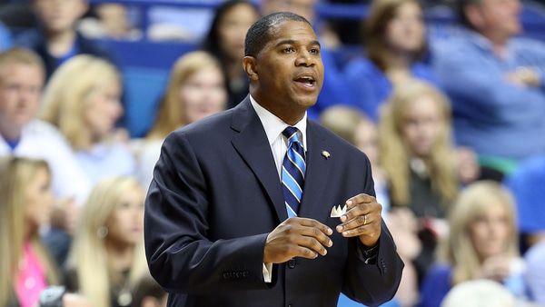 sean-woods-career-highlights-as-a-wildcat