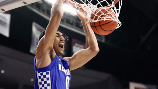 jacob-toppins-defense-helps-kentucky-close-out-texas-am