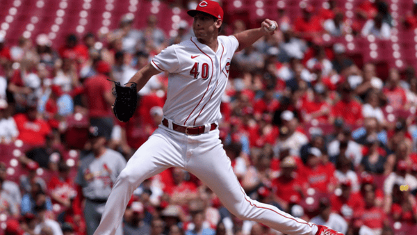 ksreds-cincinnati-reds-snap-11-game-losing-streak-with-sunday-win
