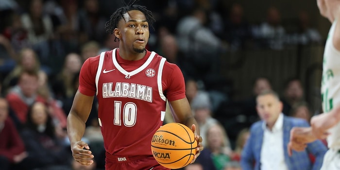 Alabama forward Mo Dioubate