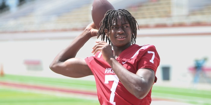 Lowndes quarterback Jayce Johnson