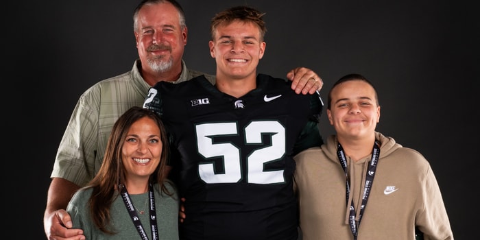 OT Collin Campbell and family on Michigan State official visit