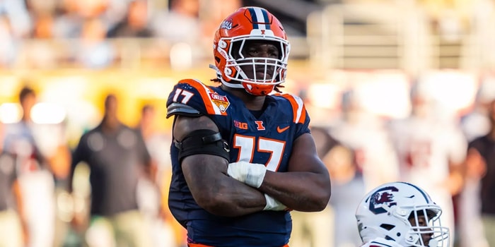 Illinois edge rusher Gabe Jacas.