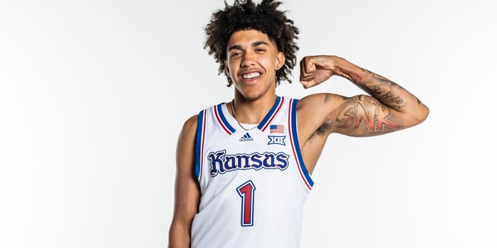 Tay Kinney commits to Kansas