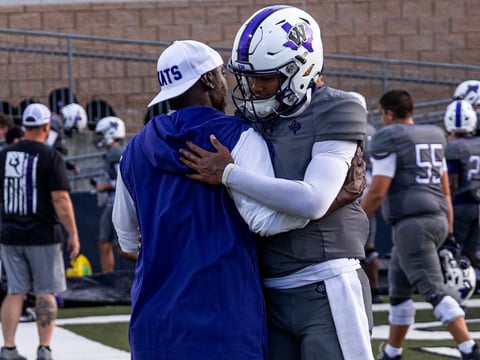 2029 Willis (TX) QB Linc Frazier and his dad, Derrick Frazier (Framed_byt on Instagram))
