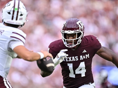 Texas A&M defensive end Anto Saka