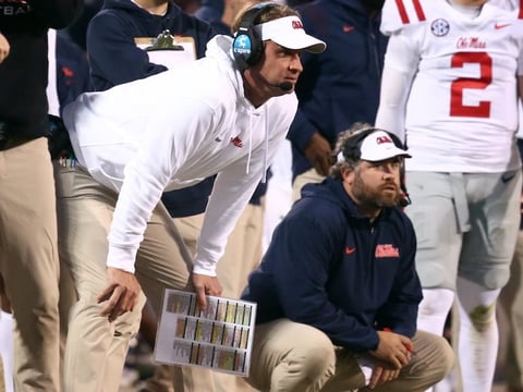 2023-11-28T094040Z_1427574718_MT1USATODAY21986319_RTRMADP_3_NCAA-FOOTBALL-MISSISSIPPI-AT-MISSISSIPPI-STATE (1)