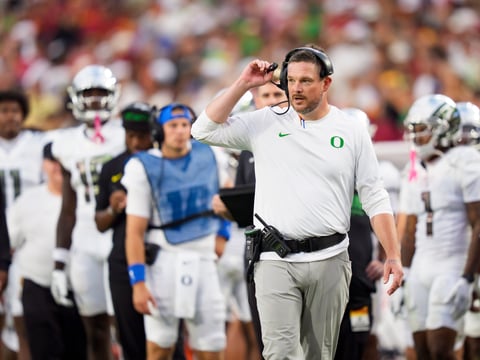 Oregon head coach Dan Lanning walks the sideline as the Oregon Ducks face the USC Trojans on Sept. 26, 2026, at Los Angeles