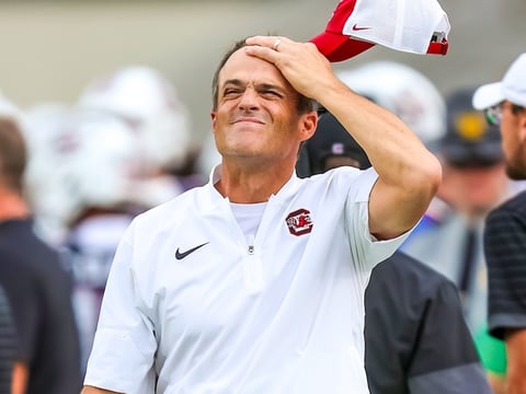 2026-10-03T222139Z_1120636741_MT1USATODAY29989621_RTRMADP_3_NCAA-FOOTBALL-KENTUCKY-AT-SOUTH-CAROLINA (1)
