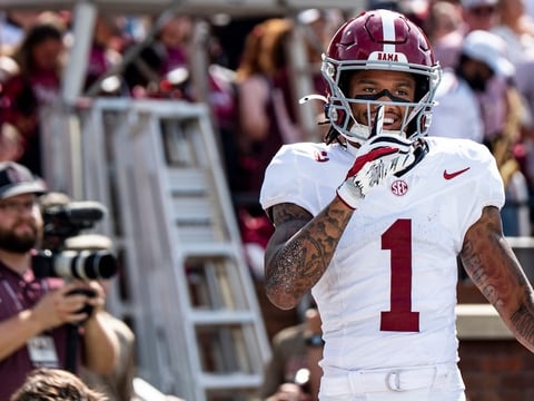 2026-10-03T204728Z_1990389733_MT1USATODAY29988422_RTRMADP_3_ALABAMA-WIDE-RECEIVER-RYAN-COLEMAN-WILLIAMS-1-CELEBRATES (1)