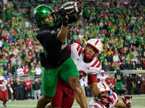 2026-10-18T065915Z_219349916_MT1USATODAY30121462_RTRMADP_3_NCAA-FOOTBALL-NEBRASKA-AT-OREGON (1)