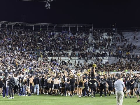 2026-10-24T234133Z_1683619104_MT1USATODAY30176879_RTRMADP_3_NCAA-FOOTBALL-BRIGHAM-YOUNG-AT-CENTRAL-FLORIDA (1)