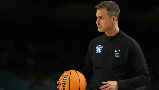 Duke head coach Jon Scheyer vs. Houston