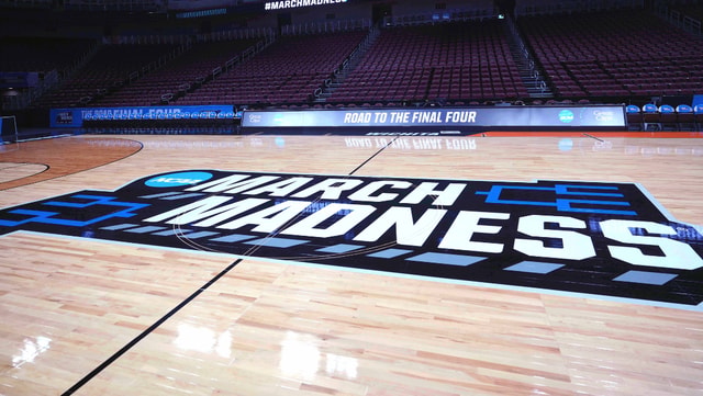 bracketology-espn-2026-ncaa-tournament-predictions-see-massive-shakeup-after-turbulent-weekend