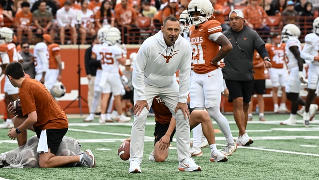 ut_spring_game_26-4337_sark